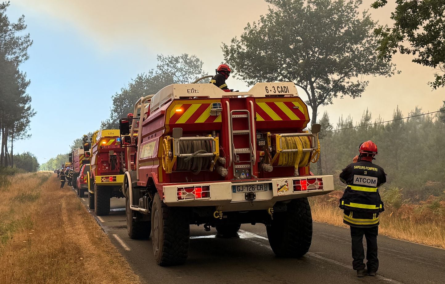El incendio cerca de Lacanau continúa propagándose y ya ha cubierto 3.400 hectáreas… El incendio cerca de Lacanau continúa propagándose y ya ha cubierto 3.400 hectáreas…